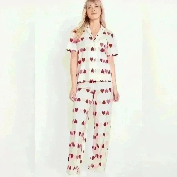 Red heart print 2 piece pyjama  size M - Picture 1 of 2
